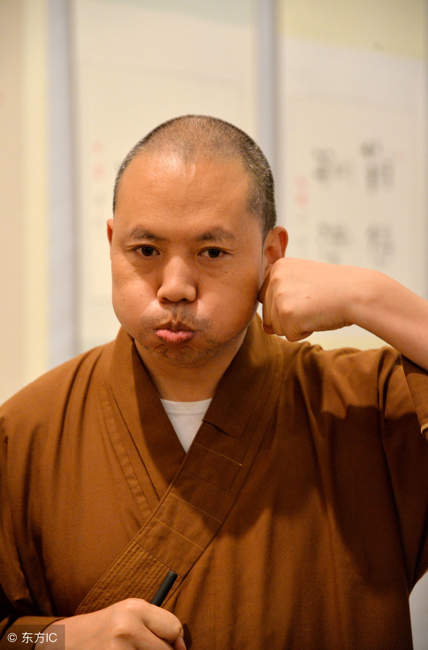 鸠摩罗什法师资料,鸠摩罗什三藏法师简介