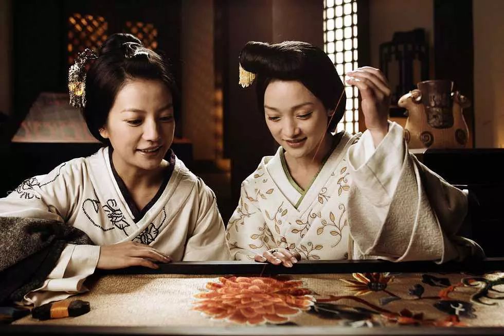 王祖贤聂小倩爱情故事,聊斋王祖贤的女人