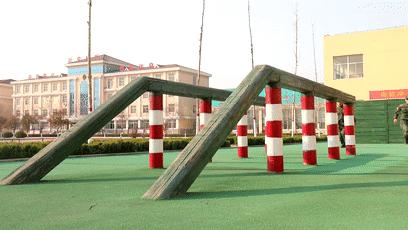 400米军事障碍教程,陆军400米障碍通过技巧