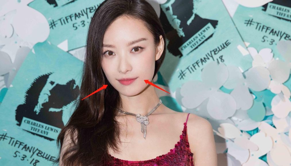 angelababy被怼女生名场面,angelababy淋水风波