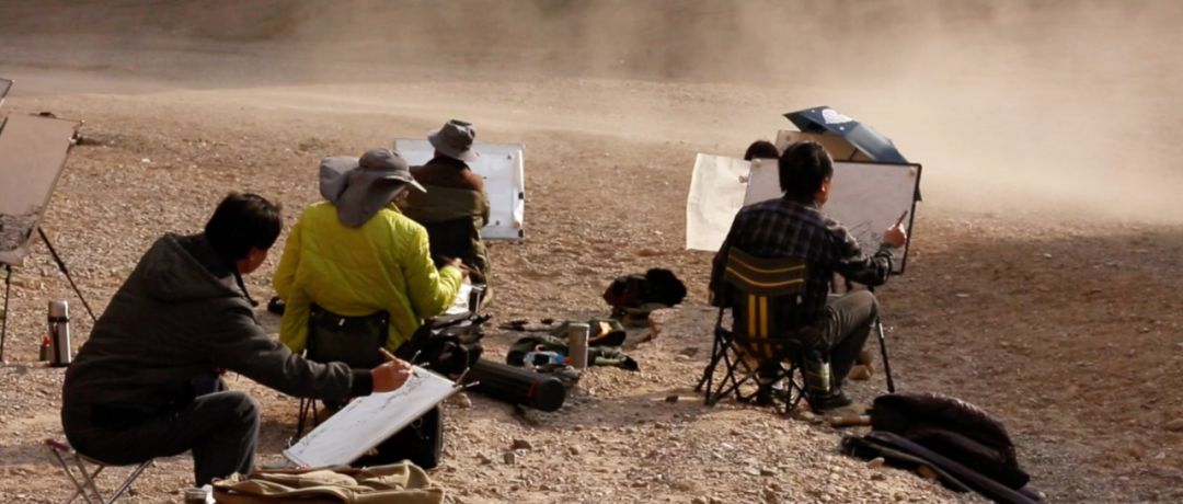 画家的画夹：李小可后背上的份量