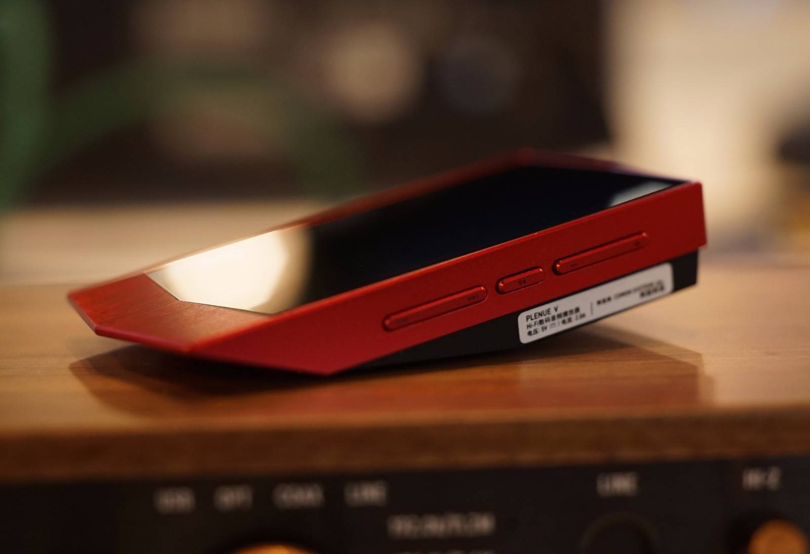 爱欧迪PV评测：超越苹果的音乐芯片，竟首发在这款*放播**器！