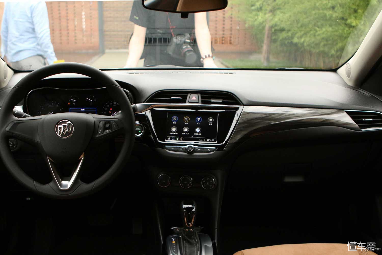 1.3l三缸别克凯越试车,别克凯越外观老款改新款