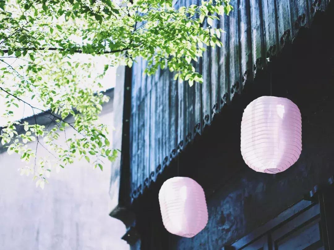 嘉兴西塘旁边还有什么好玩的地方,乌镇和西塘都在嘉兴吗