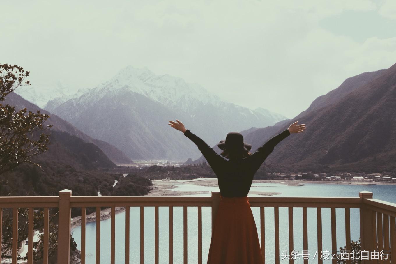 行，为寻三生三世桃花，却爱上了*藏西**的那抹蓝