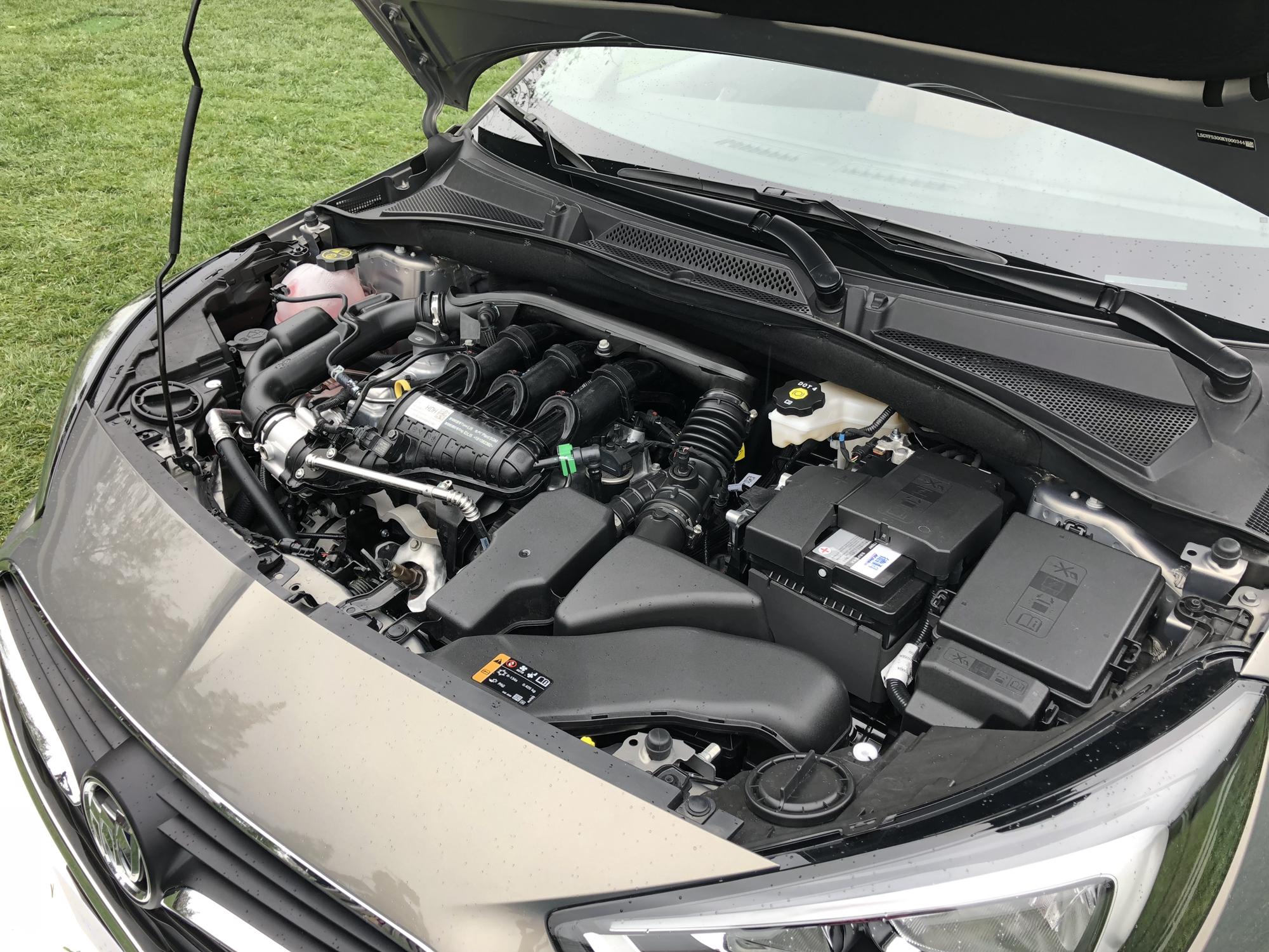 新凯越裸车多少钱,别克凯越报价及图片4缸