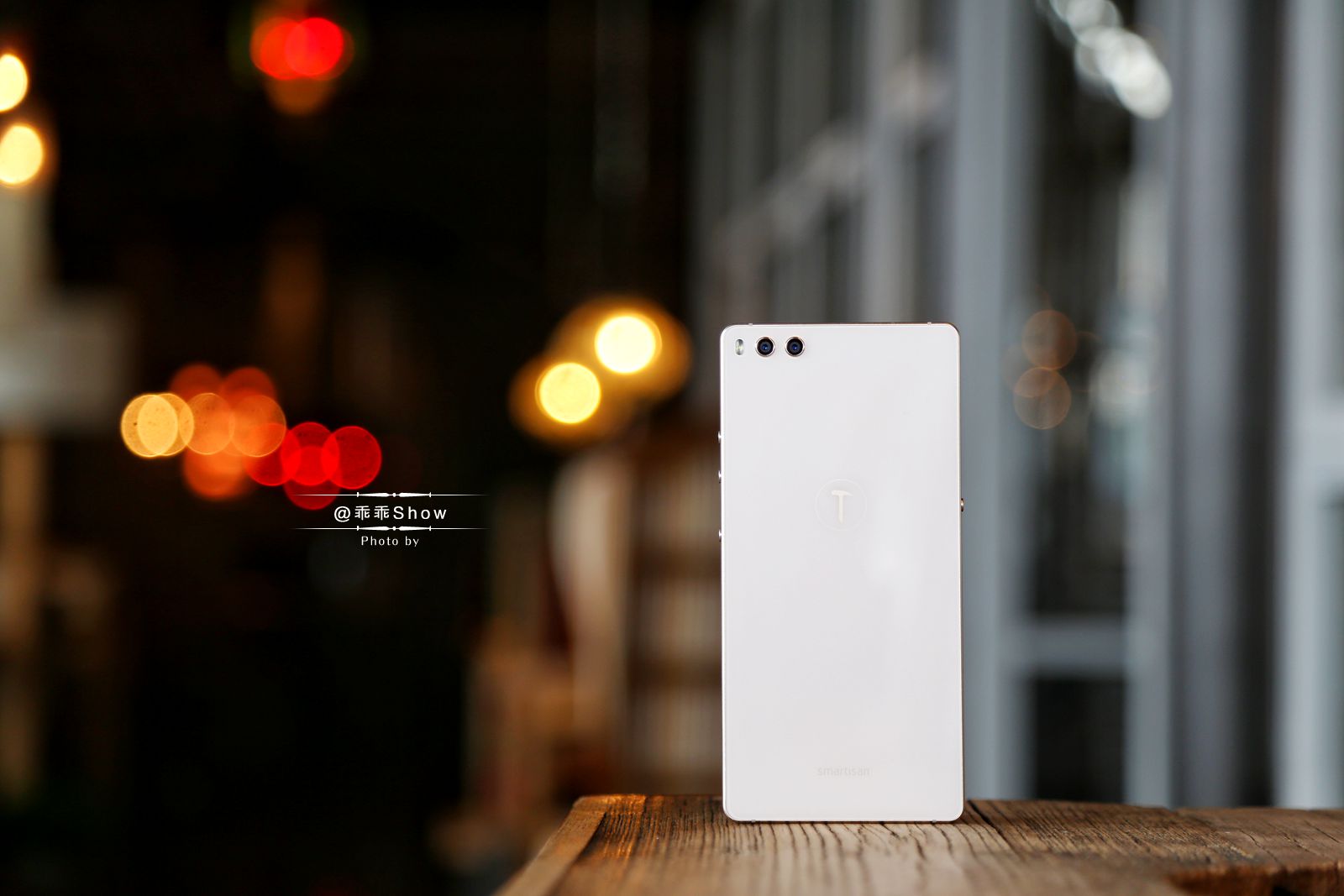 坚果3发布会刘海屏视频,坚果3现在值得买吗