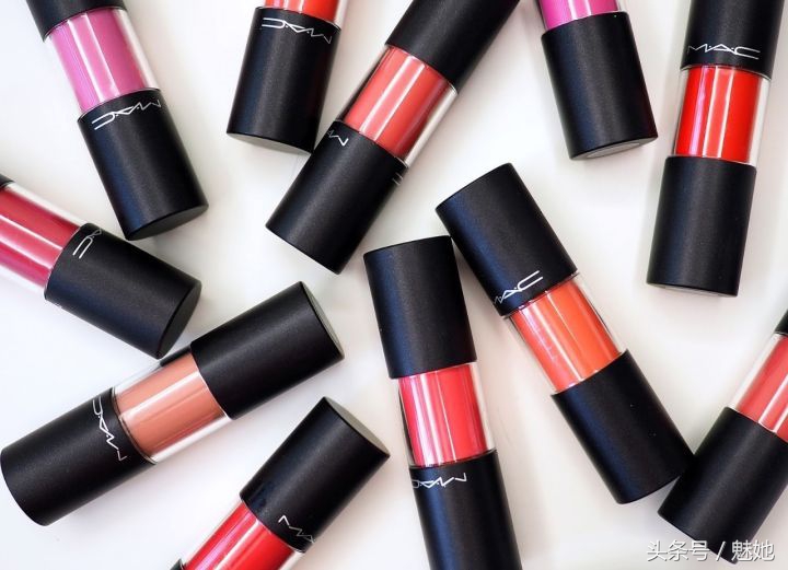 mac漆光唇釉棒棒糖110,mac最新款唇釉色号黑管