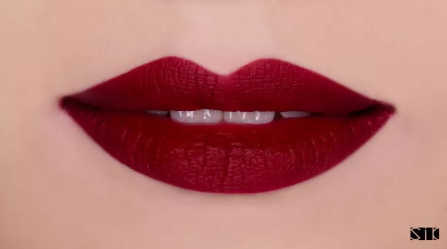 这个牌子出什么都火到断货，女生必须入一个