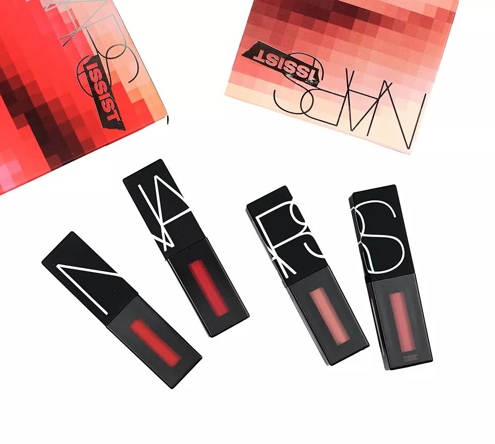 这个牌子出什么都火到断货,女生必须入一个