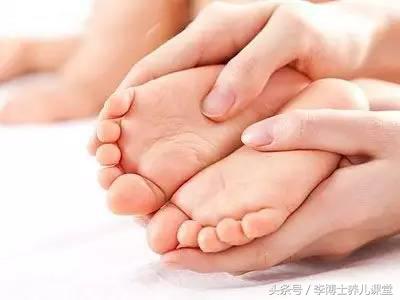 宝宝缓解鼻塞流鼻涕小妙招,什么方法治疗儿童鼻塞流鼻涕