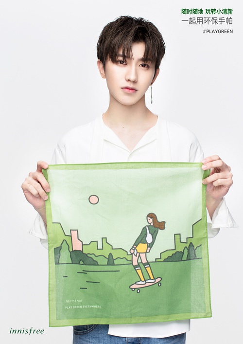 九子新海报好有型，虽然我超pick蔡徐坤，但这组明显小鬼赢了好嘛