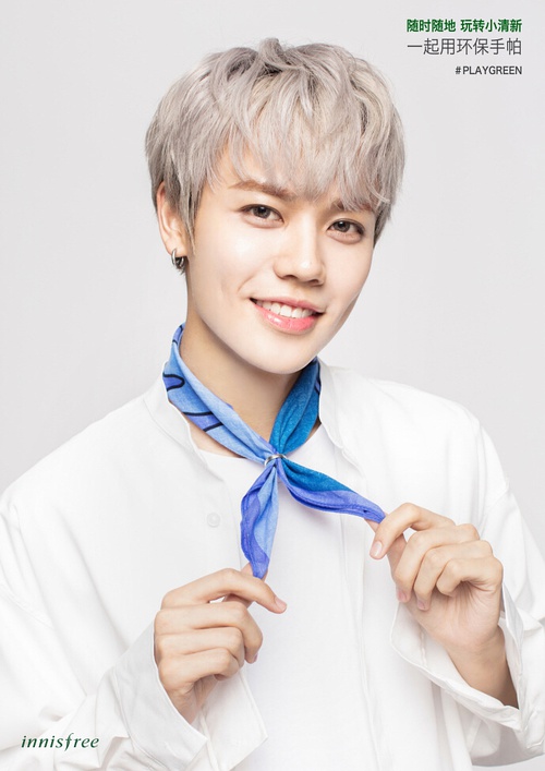 九子新海报好有型，虽然我超pick蔡徐坤，但这组明显小鬼赢了好嘛