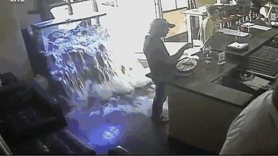 鱼缸爆裂预兆,鱼缸爆裂修复方法