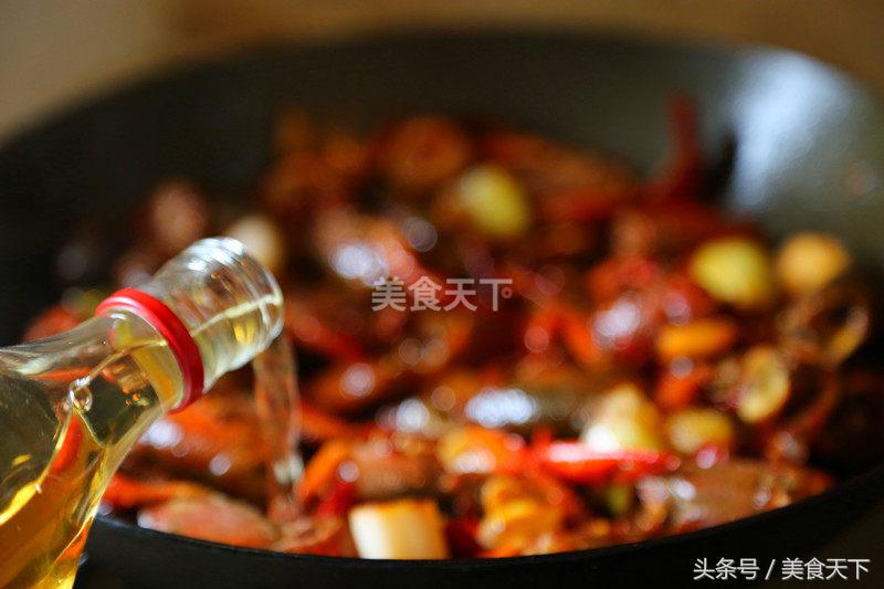 夏天怎么能少得了麻辣小龙虾,夏天的快乐一定少不了麻辣小龙虾