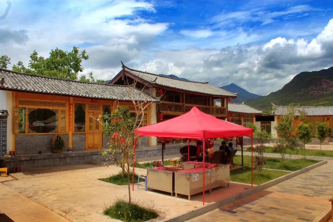 一个人旅行云南丽江,一个人去云南丽江旅行攻略图