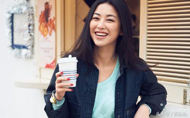 两人同演《大猫儿追爱记》，一人嫁入明星世家，她却冲进了好莱坞