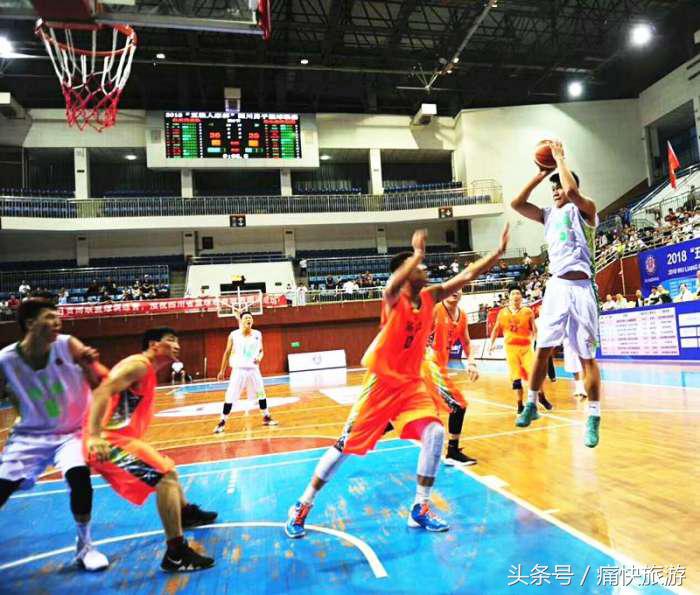 自贡篮球全场,自贡男篮比赛