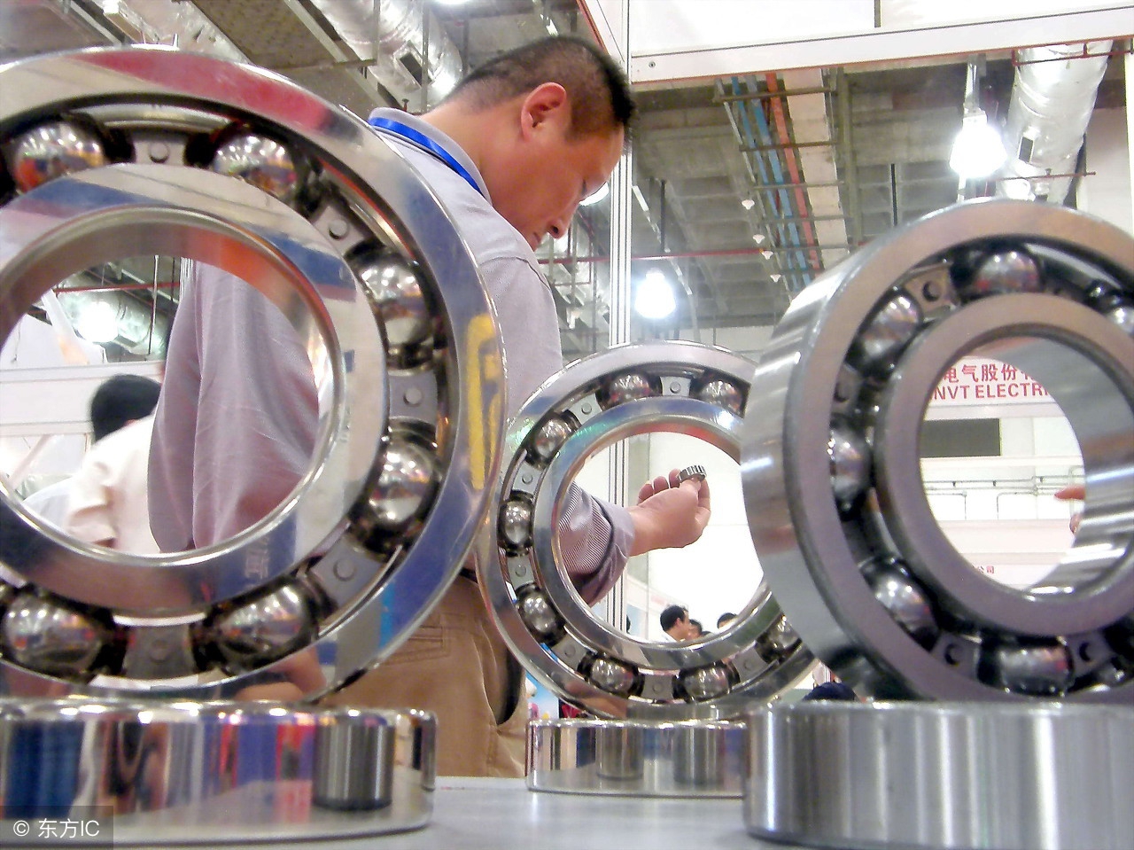 电机端盖的压铸模具设计,电机铸铝转子压铸模具设计