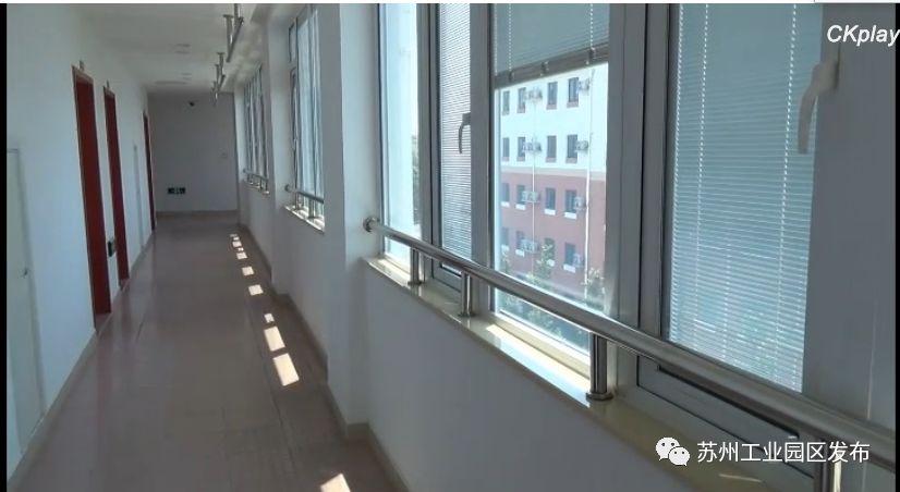 月租不到1500元公寓,没钱却租高端公寓