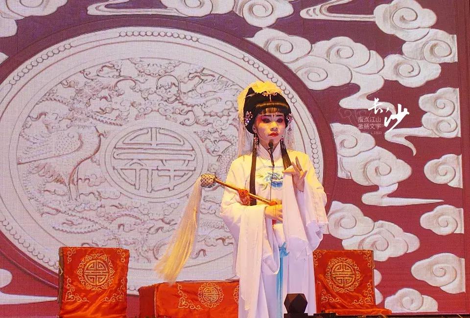 问苍茫大地谁主沉浮诗词,沁园春长沙问苍茫大地谁主沉浮