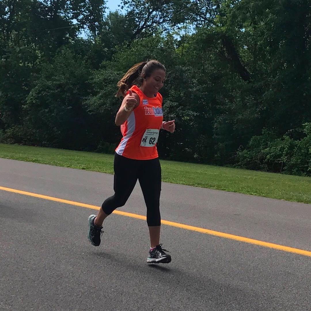 跑步跑吐了喝什么,跑步跑吐了丢人怎么办