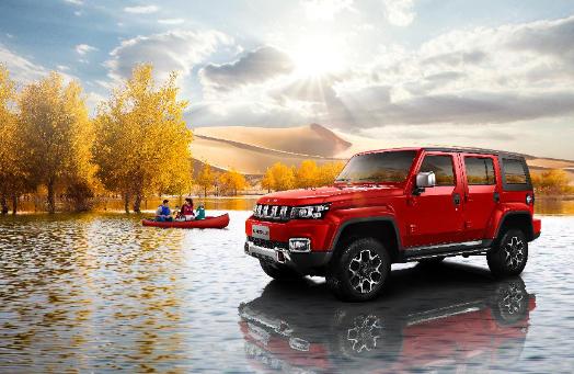 bj402018款plus2.3t尊享版,北汽越野bj40升级版报价