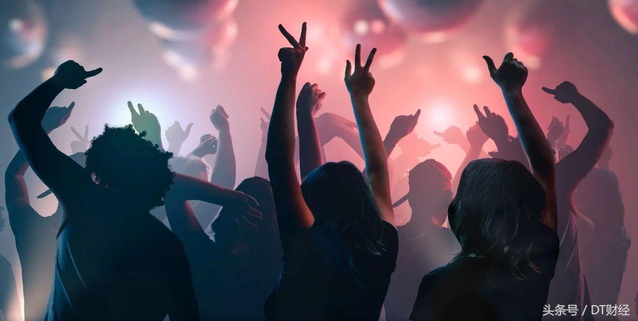 魔都夜生活的正确方式:夜宵、蹦迪还是加班?