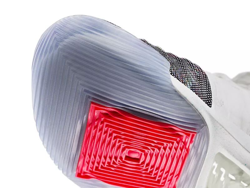 库里underarmour篮球鞋什么时候便宜,库里curry全新球鞋将在几月发布