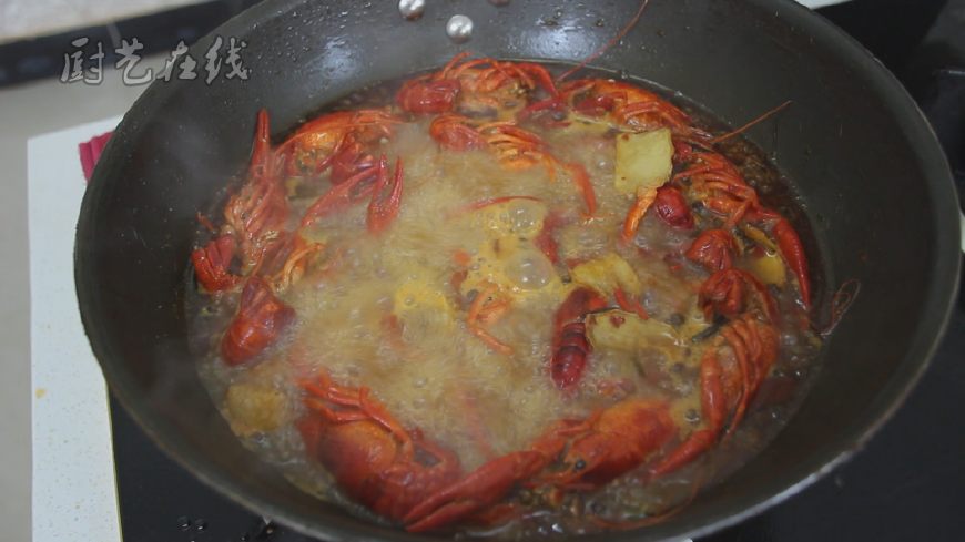 十三香小龙虾的正宗做法不放啤酒,十三香小龙虾特色做法色香味俱全