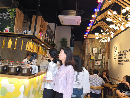 正宗的四川酸菜鱼餐厅,成都最好吃的酸菜鱼馆子