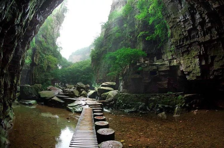 龙潭大峡谷景区现状,龙潭大峡谷破产了还能去玩吗