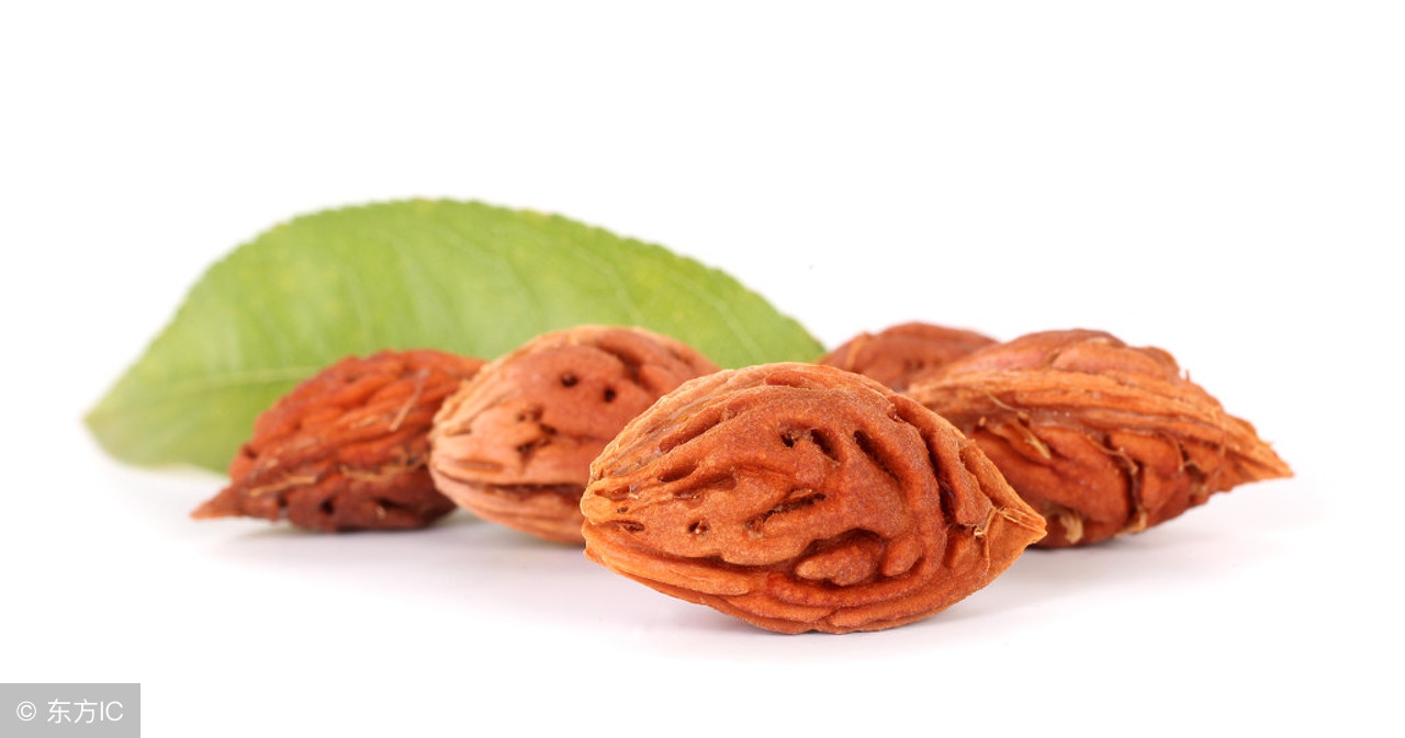 一把花生把4岁男童“吃”进了医院!家长千万别忽视这些东西