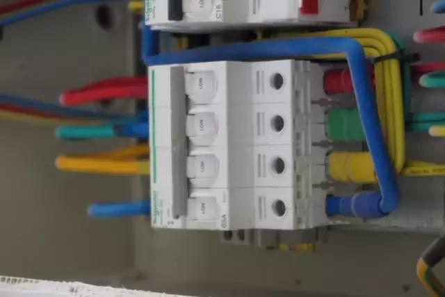 世界这么大哪有这么好的好事,世界这么大该去走走啦