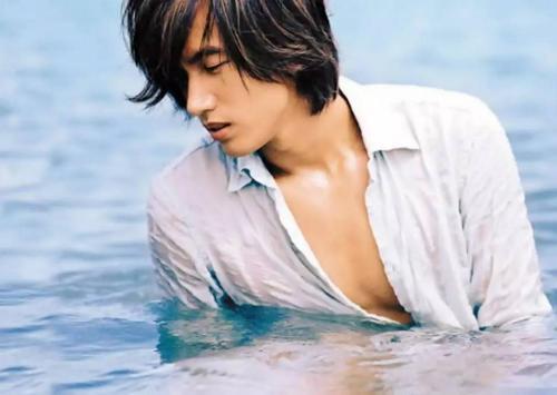 还记得曾经的四大天王吗,还记得童年时我们一起追过的f4吗