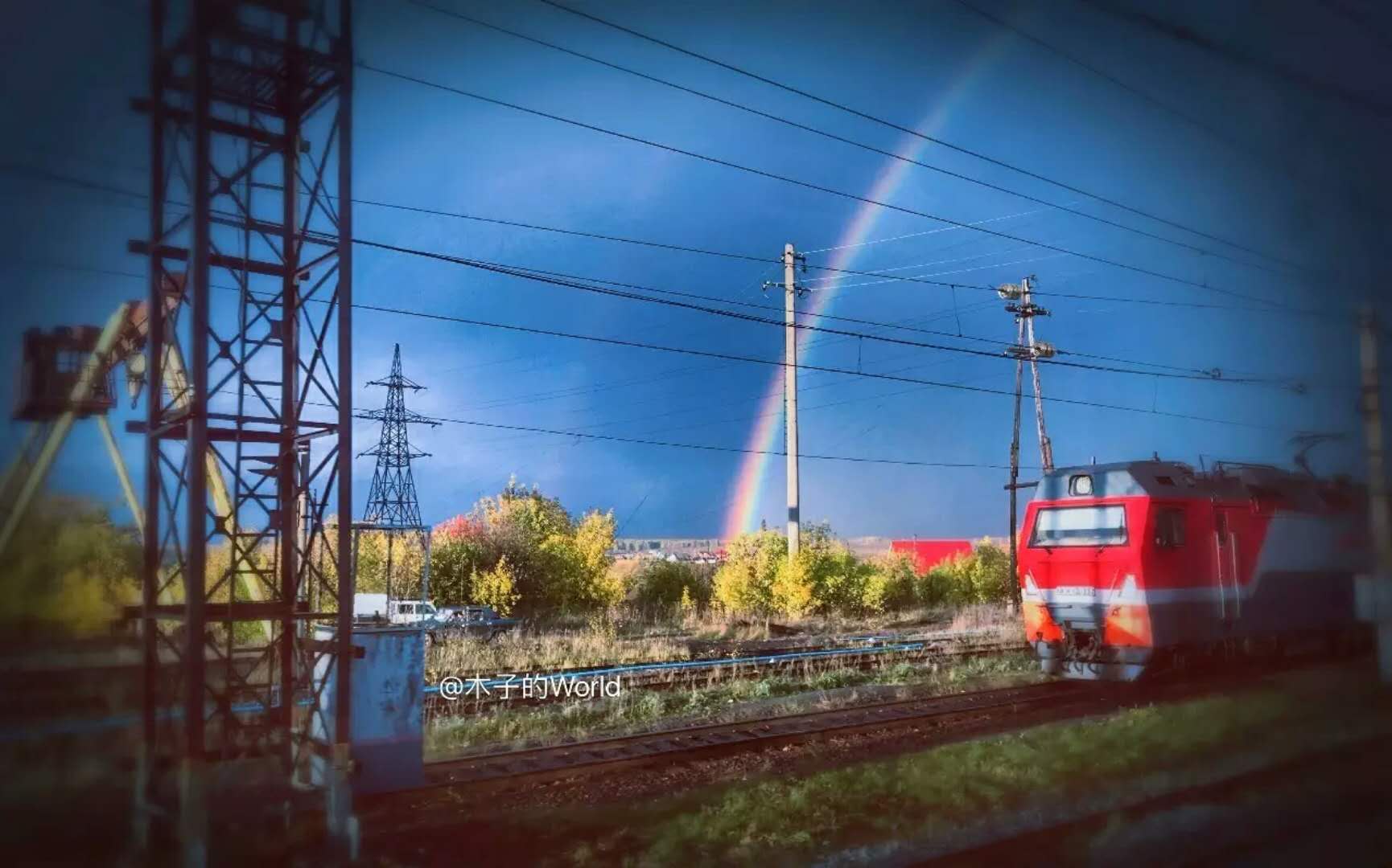 她在127小时的K3火车上拍婚纱照,看了三个国家的风景