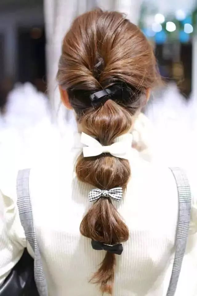 只要两步就能学会的扎发,今夏中性发型女生怎么扎