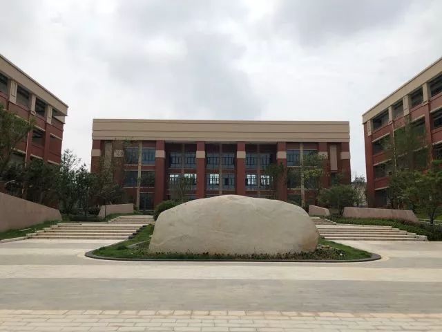 科利华的“亲儿子”来了！全部骨干教师配备！玄武区最牛公办初中新分校招生启动