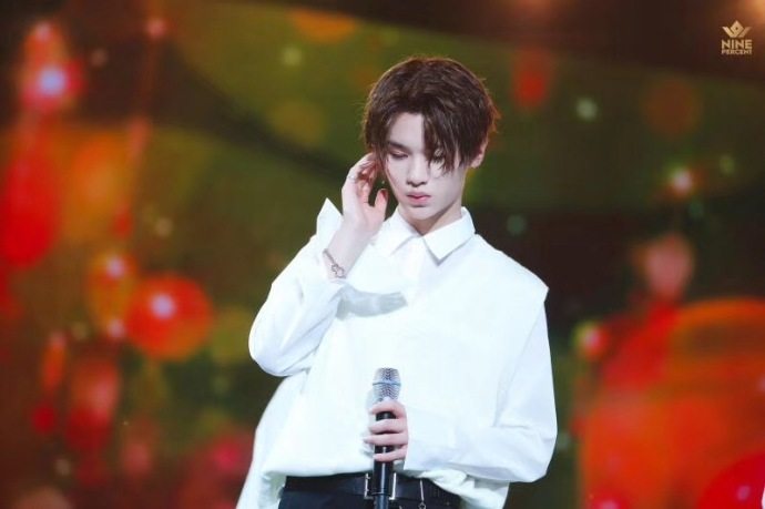 ninepercent合体蔡徐坤唱rap,ninepercent快乐大本营蔡徐坤唱歌