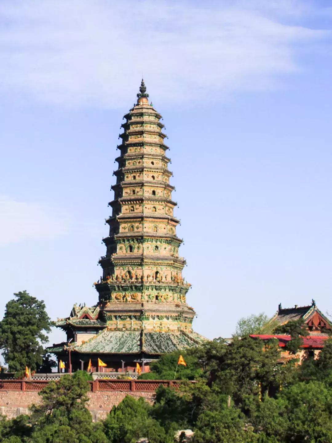 中国第一人！他痴迷寺庙，为1000座寺庙画像