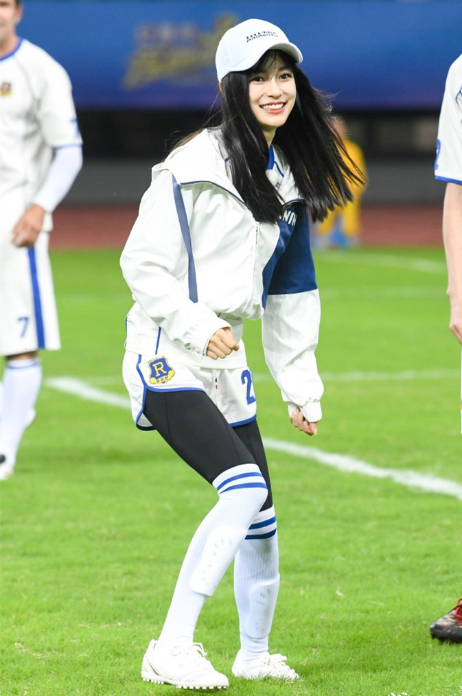 奔跑吧兄弟杨颖和郑恺服装,奔跑吧兄弟杨幂杨颖