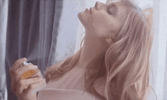 喜欢香水的女人有什么性格特点,香水推荐解析