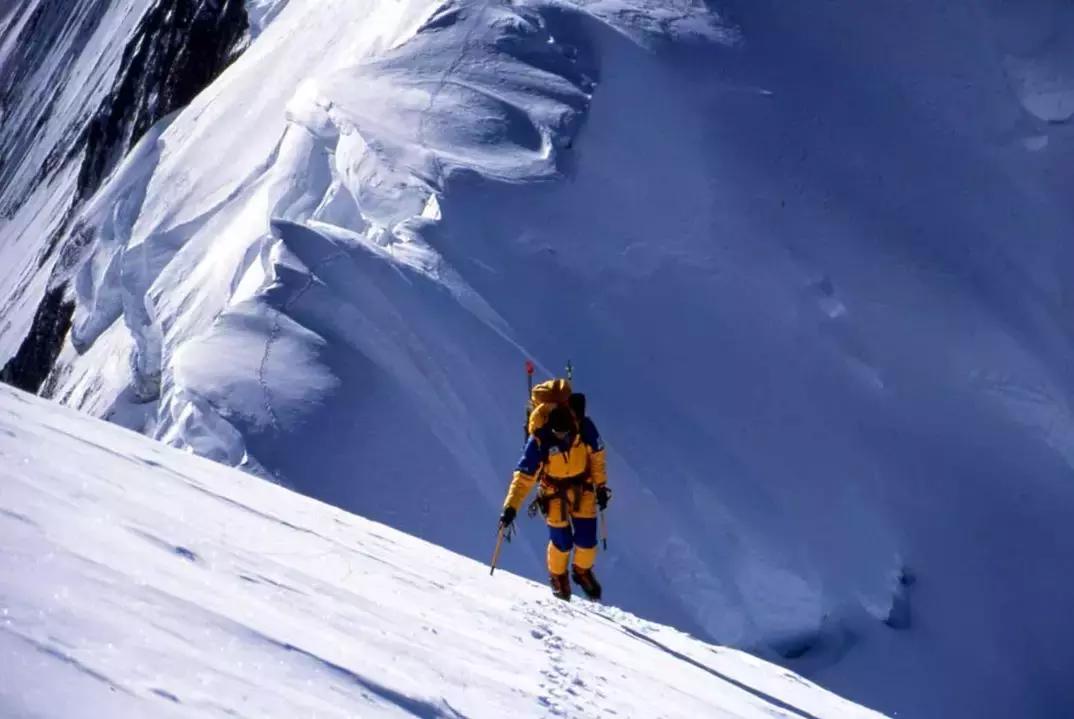 k2和珠峰死亡率,k2和珠峰哪个难爬