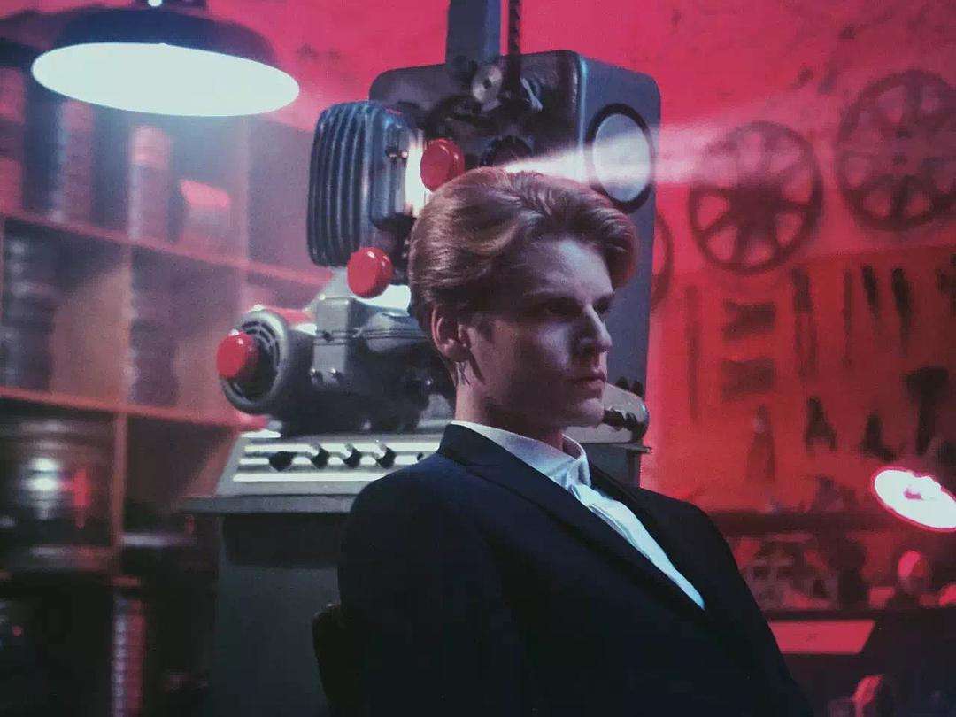 《暮光巴黎》百度云网盘资源BD「中英双字」完整版版在线观看