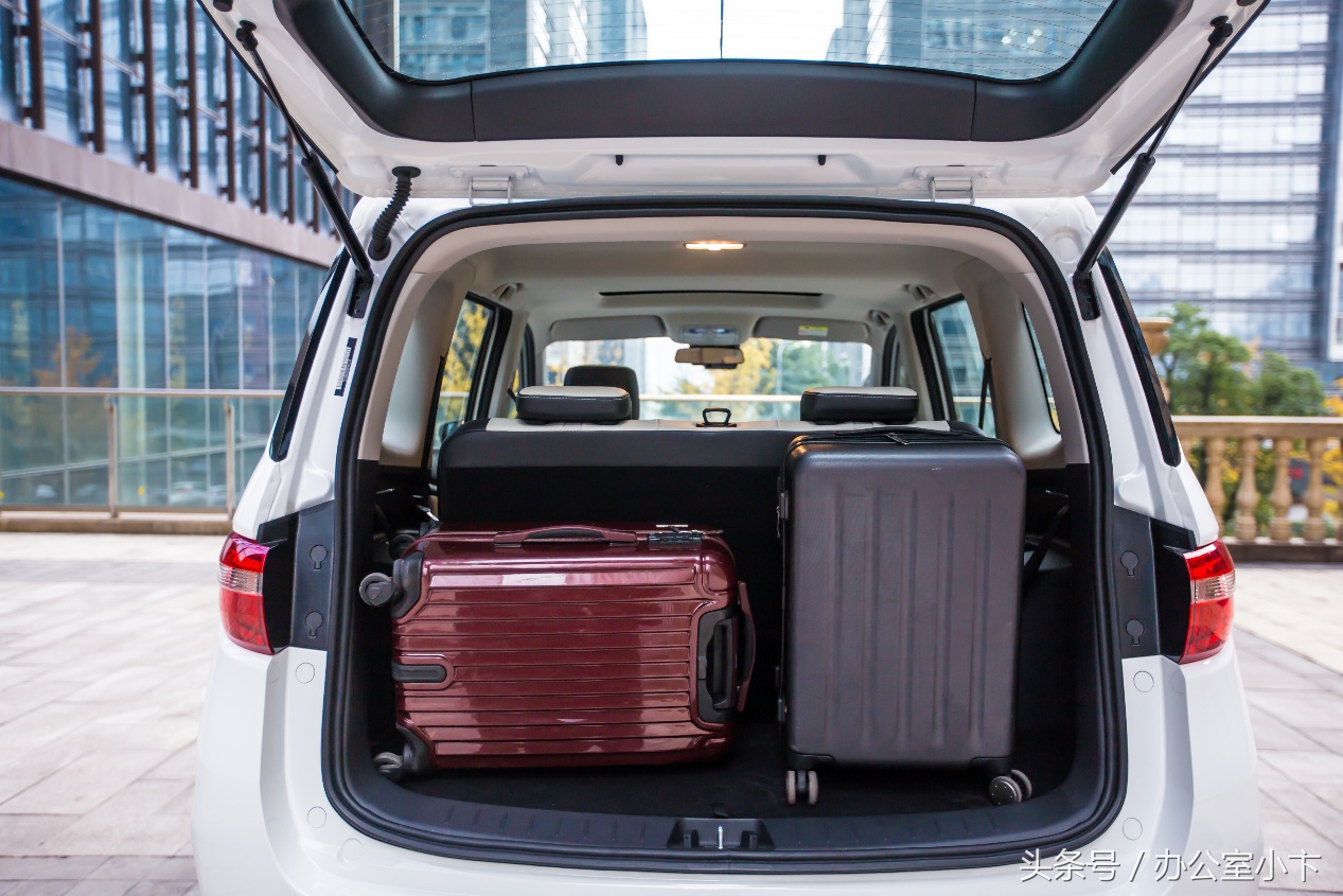 宝骏360和长安欧尚a600哪个好,宝骏310w对比长安欧尚a600