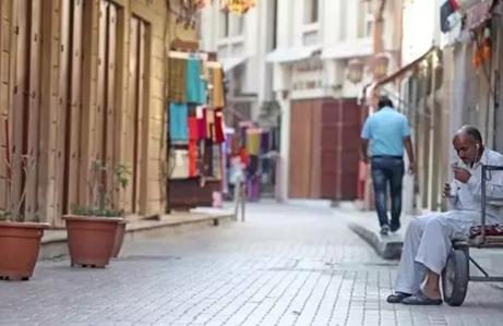 游客旅游都喜欢什么买什么,到迪拜旅游允许带黄金吗