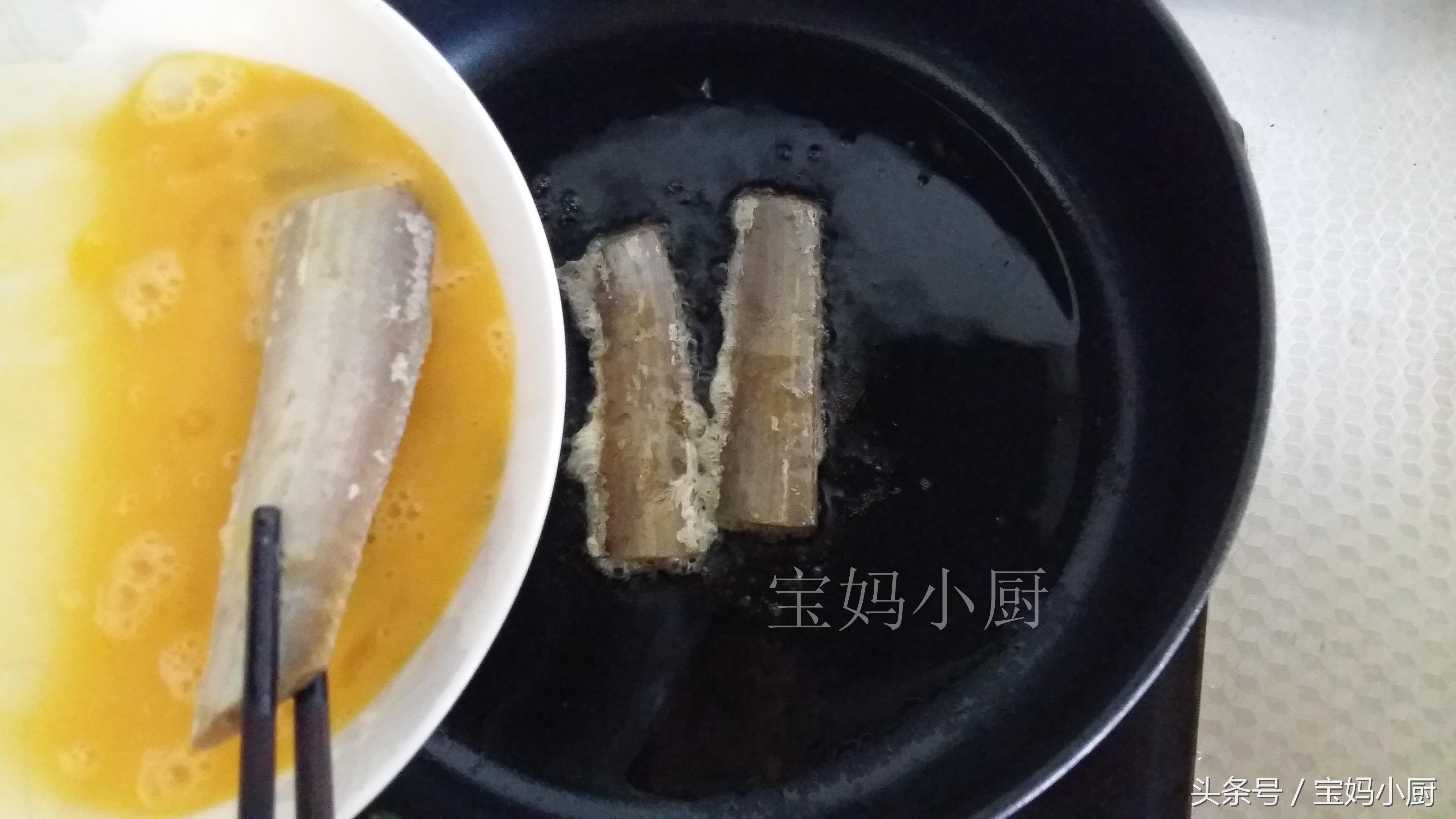 带鱼用电炒锅怎么煎不粘锅不会破,带鱼除了煎之外还有哪些做法