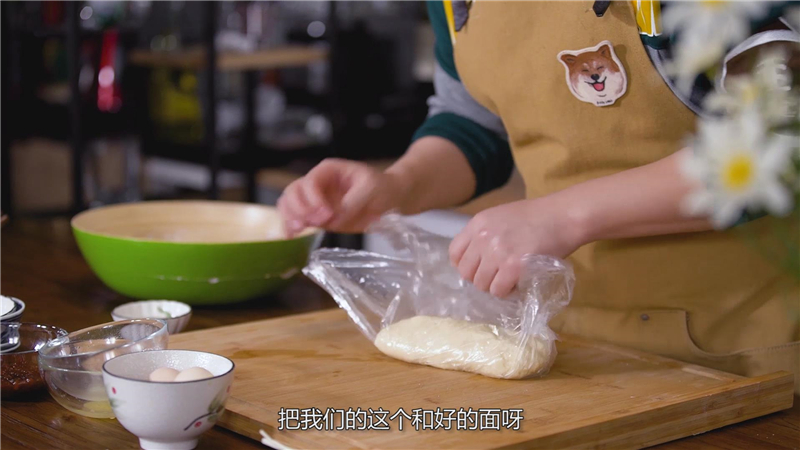 油条最简单炸出来还好吃,教你做放心油条不用任何添加剂