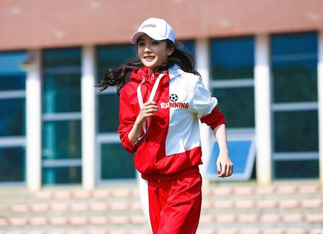 关晓彤angelababy鞠婧祎,关晓彤杨颖杨幂