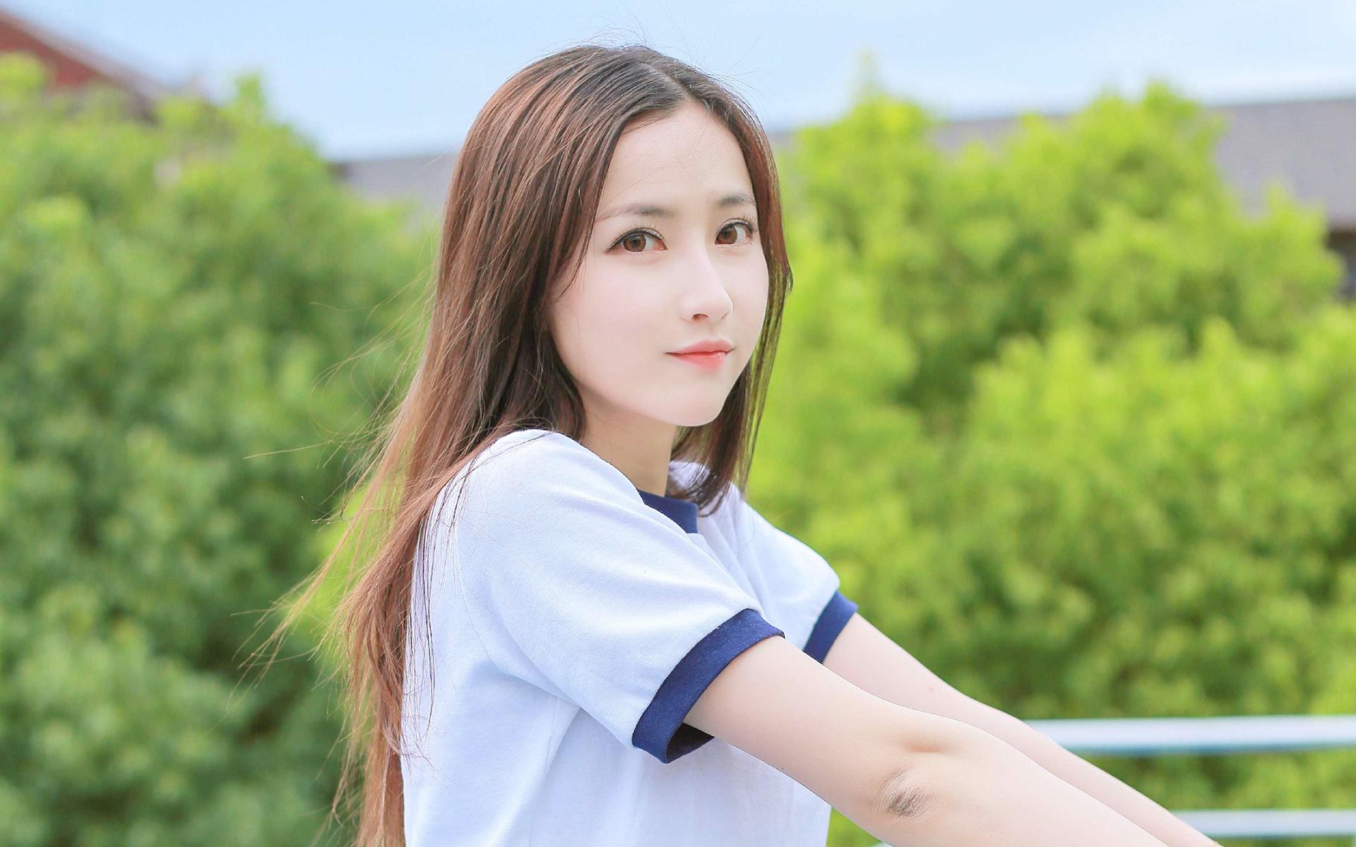 两性正确吸引男人的方式,两性之间怎么讨女人欢心